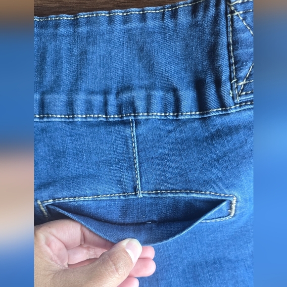 V.I.P Blue Stretch Jean Shorts Juniors Size 5/6 - Picture 8 of 11